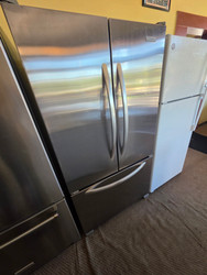 KITCHENAID 19.7 cu. ft. Counter-Depth French-Door Refrigerator with 4 Adjustable Spill Clean Glass Shelves Humidity-Controlled Crispers, Internal Water Dispenser, Ice Maker and Electronic Controls: Monochromatic Stainless SKU 23372