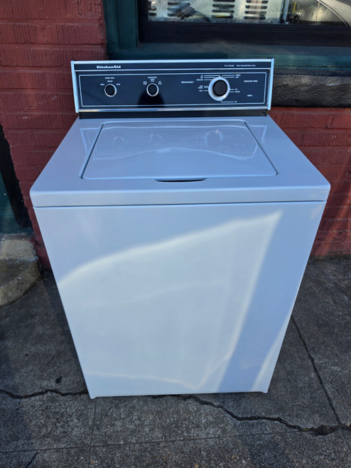 KITCHENAID EXTRA CAPACITY HEAVY DUTY 3 TEMPERATURE 3 WATER LEVELS WHITE LOCATED IN OUR PORTLAND OREGON APPLIANCE STORE SKU 23377