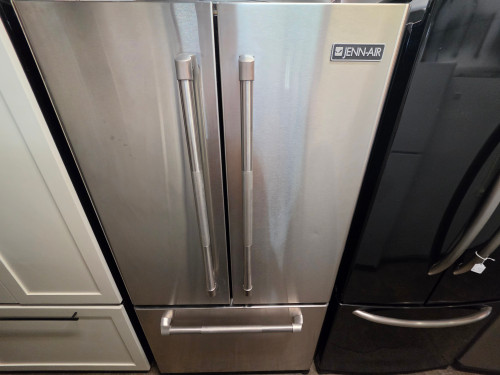 AMANA 25 CUBIC FOOT FRENCH DOOR BOTTOM FREEZER GLASS SHELVES 2 CRISPER DRAWERS L ARGE DELI DRAWER ICE AND WATER PULL OPEN FREEZER DOOR COSMETIC ISSUE ON FREEZER DOOR STAINLESS SKU 23394