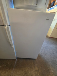 KENMORE 12 CUBIC FOOT UPRIGHT FREEZER MANUAL DEFROST 3 COOLING SHELVES 4 DOOR COMPARTMENTS FOR STORAGE WHITE LOCATED IN OUR PORTLAND OREGON APPLIANCE STORE SKU
