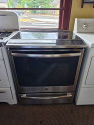 GE Profile 30 Inch Slide-In Induction Range with True Convection Warming Drawer, Fast Preheat, Self-Clean with Steam,5.3 cu. ft. Oven, 5 Heating Elements, Glass Touch Controls, Sabbath Mode, SHU 23844