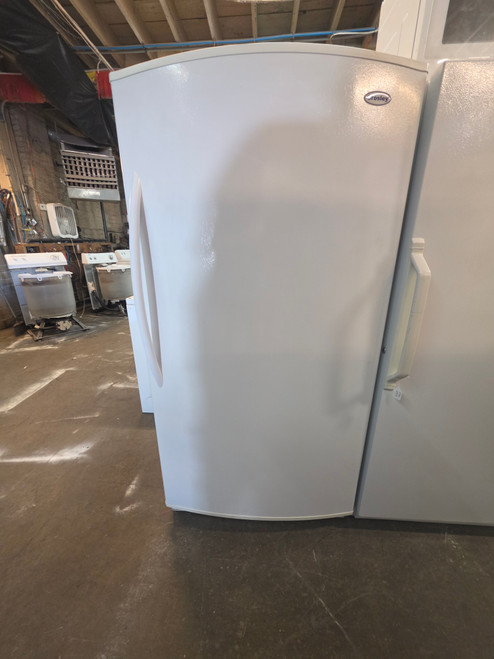 CROSLEY 20 CUBIC FOOT UPRIGHT FREEZER MANUAL DEFROST 4 COOLING SHELVES PLUS BOTTOM BASKET 6 SHELVES IN DOOR FOR EXTRA STORAGE WHITE LOCATED IN OUR PORTLAND OREGON APPLIANCE STORE SKU 23865