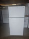 HOTPOINT 15 CUBIC FOOT REFRIGERATOR TOP FREEZER AUTOMATIC DEFROST WIRE SHELVES 2 CRISPER DRAWERS  WHITE LOCATED IN OUR PORTLAND OREGON APPLIANCE STORE SKU 23914