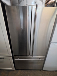 JENN-AIR 20 CUBIC FOOT COUNTER DEPTH FRENCH DOOR REFRIGERATOR INTERNAL WATER DISPENSER ICE MAKER GLASS SHELVES 2 CRISPER DRAWERS 1 LARGE DELI DRAWER STAINLESS LOCATED IN OUR PORTLAND OREGON APPLIANCE STORE SKU 23821