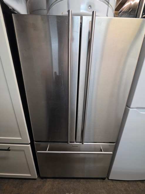 JENN-AIR 20 CUBIC FOOT COUNTER DEPTH FRENCH DOOR REFRIGERATOR INTERNAL WATER DISPENSER ICE MAKER GLASS SHELVES 2 CRISPER DRAWERS 1 LARGE DELI DRAWER STAINLESS LOCATED IN OUR PORTLAND OREGON APPLIANCE STORE SKU 23821
