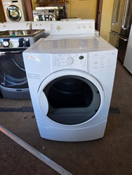KENMORE ELITE PROPANE GAS DRYER 3 TIMED DRY OPTIONS 6 AUTOMATIC DRY SETTINGS 5 TEMPERATURE PLUS AIR DRY NO HEAT WHITE LOCATED IN OUR PORTLAND OREGON APPLIANCE STORE SKU 23827