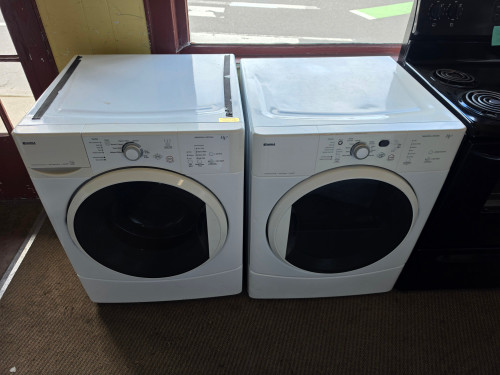 KENMORE FRONT LOAD SET WASHER 5 CYCLE 3 SPEED 4 TEMPERATURE 2ND RINSE DRYER 5 AUTO DRY 3 TIMED 5 TEMPERATURE PLUS AIR ONLY WRINKLE GUARD WHITE LOCATED IN OUR PORTLAND OREGON APPLIANCE STORE SKU 23841