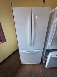 Whirlpool 30 Inch French Door Refrigerator with Fresh Flow Preserver, Fresh Flow Filter, Temperature Controlled Pantry ,19.6 cu. ft. Capacity, Spill saver Glass Shelves, Humidity-Control Crispers, Ice Maker and Energy Star: White SKU 24006