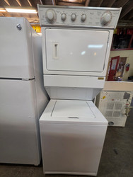 Whirlpool 27 Inch Thin Twin Electric Laundry Center with 6 Automatic Wash Cycles & 6 Automatic Dry Cycles: White LOCATED IN OUR PORTLAND OREGON APPLIANCE STORE SKU 24028