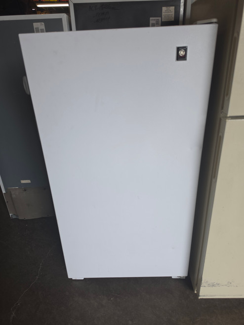 GE 12 CUBIC FOOT UP RIGHT FREEZER MANUAL DEFROST WHITE LOCATED IN OUR PORTLAND OREGON APPLIANCE STORE SKU 24032