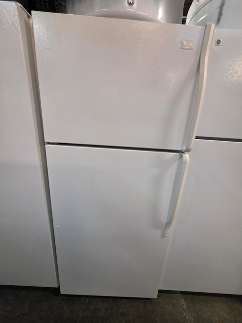 WHIRLPOOL 16 CUBIC FOOT REFRIGERATOR TOP FEEZER ADJUSTABLE WIRE SHELVES LARGE CRISPER DRAWER WITH GLASS COVER WHITE LOCATED IN OUR PORTLAND OERGON APPLIANCE STORE SKU 24069
