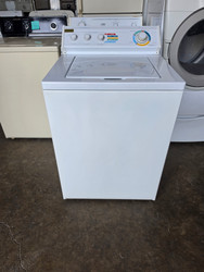 WHIRLPOOL TOP LOAD WASHER HEAVY DUTY SUPER CAPACITY PLUS 5 CYCLES WITH 2 SPEED MOTOR  3 TEMPERATURE EXTRA RINSE WHITE LOCATED IN OUR PORTLAND OREGON APPLIANCE STORE SKU 24093