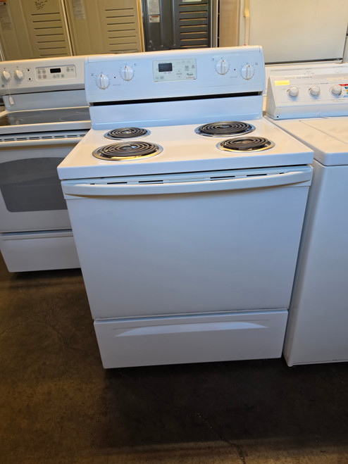 WHIRLPOOL 30 INCH SELF CLEAN FREESTANDING ELECTRIC RANGE COIL BURNERS 2 LARGE 2 SMALL WHITE LOCATED IN OUR PORTLAND OREGON APPLIANCE STORE SKU 24105