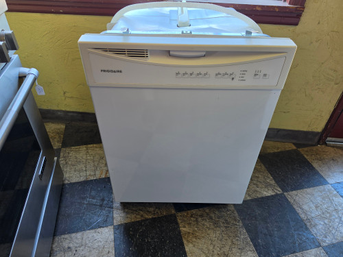 Frigidaire Full Console Dishwasher with 5 Wash Cycles, 14 Place Settings, Ready-Select Controls, Delay Start, Energy Saver Plus Cycle and Control Lock Option: White LOCATED IN OUR PORTLAND OREGON APPLIANCE STORE SKU 24120