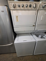Whirlpool 27 Inch Electric Laundry Center with 2.5 cu. ft. Washer, 5.9 cu. ft. Dryer, 8 Wash Cycles, 6 Dry Cycles, Auto Dry and Self-Clean Lint Filter WHITE LOCATED IN OUR PORTLAND OREGON APPLIANCE STORE SKU 24175