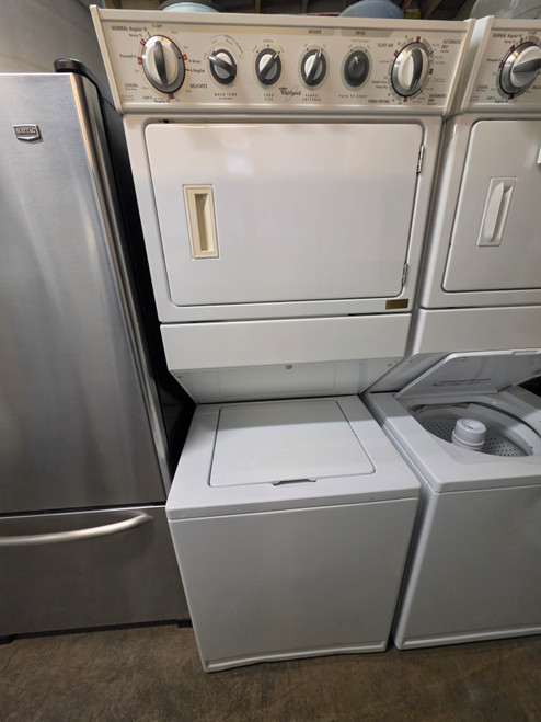 Whirlpool 27 Inch Electric Laundry Center with 2.5 cu. ft. Washer, 5.9 cu. ft. Dryer, 8 Wash Cycles, 6 Dry Cycles, Auto Dry and Self-Clean Lint Filter WHITE LOCATED IN OUR PORTLAND OREGON APPLIANCE STORE SKU 24175