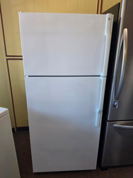 GE 16.6 cu. ft. Top-Freezer Refrigerator with Spill Proof Glass Shelves, Humidity-Controlled Drawers, Gallon Door Storage and Upfront Temperature Controls: White LOCATED IN OUR PORTLAND OREGON APPLIANCE STORE SKU 24185