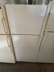 WHIRLPOOL 14 CUBIC FOOT RERIGERATOR TOP FREEZER WIRE SHELVES LARGE CRISPER DRAWER WIRE SHELF IN FREEZER WHITE LOCATED IN OUR PORTLAND OREGON APPLIANCE STORE SKU 24210