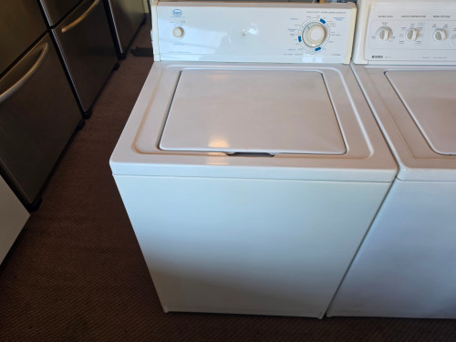 ROPER 4 CYCLE TOP LOAD WASHER HEAVY DUTY EXTRA LARGE CAPACITY 2 SPEED COMBINATIONS 2 WATER LEVELS COSMETIC ISUE ON CONTROL PANEL SEE PIC WHITE LOCATED IN OUR PORTLAND OREGON APPLIANCE STORE SKU 24218