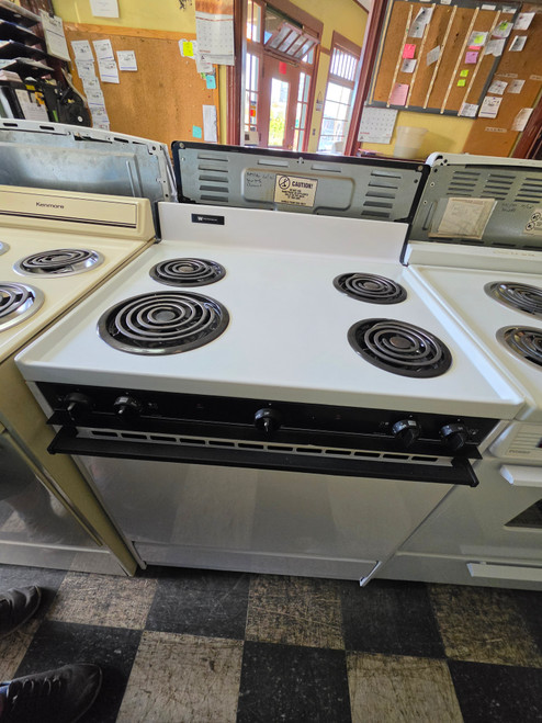 WHITE WESTINGHOUSE 30 INCH FREESTANDING ELECTRIC RANGE MANUAL CLEAN OVEN COIL BURNERS 3 SMALL 1 LARGE WHITE LOCATED IN OUR PORTLAND OREGON APPLIANCE STORE SKU 24232