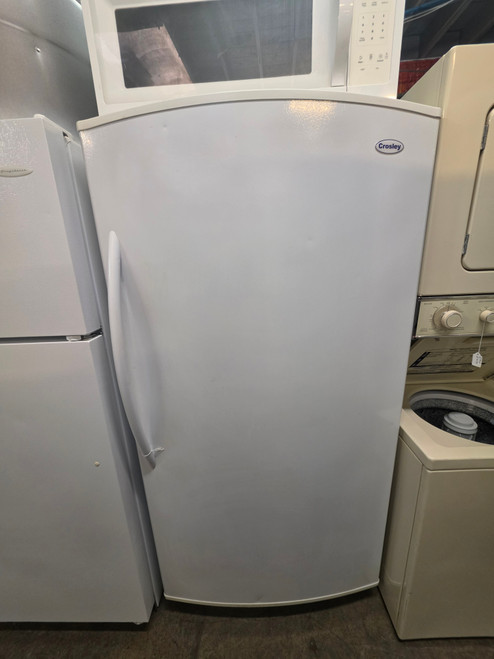 Crosley Upright Freezer 20 cubic foot freezer with four stationary shelves and six door racks manual defrost white LOCATED IN OUR PORTLAND OREGON APPLIANCE STORE SKU 24238