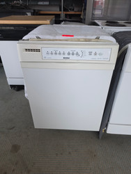 KENMORE 24 INCH BUILT IN DISHWASHER 5 CYCLE PLUS HI TEMP WASH SANITIZE RINSE AIR DRY SETTING DELAYED START WHITE LOCATED IN OUR PORTLAND OREGON APPLIANCE STORE SKU 24271