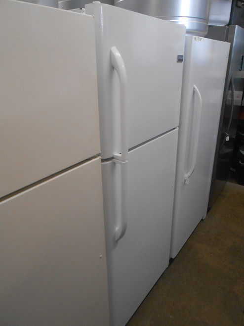 Frigidaire Refrigerator 20.6 cu. ft. Top-Freezer with Spill Safe Adjustable Glass Shelves, Full-Width Door Bins Humidity-Controlled Drawers and Interior Lighting White LOCATED IN OUR PORTLAND OREGON APPLIANCE STORE