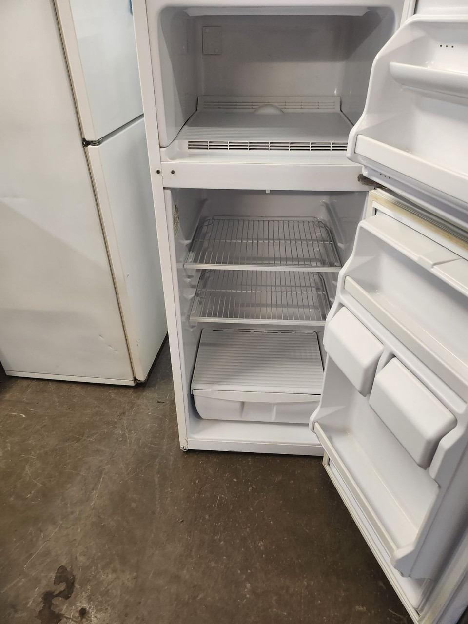 Roper 12 Cubic Refrigerator Top Freezer Automatic Defrost