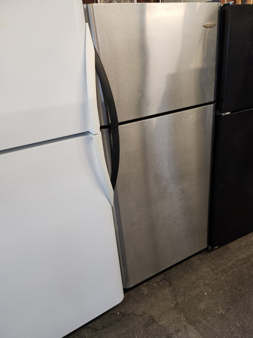 FRIGIDAIRE 18 CUBIC FOOT REFRIGERATOR FULL WIDTH GLASS SHELVES 2 HUMIDITY CONTROLLED CRISPER DRAWERS WIRE SHELF IN FREEZER STAINLESS LOCATED IN OUR PORTLAND OREGON APPLIANCE STORE SKU 17091