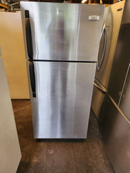 FRIGIDAIRE 17 CUBIC FOOT REFRIGERATOR TOP FREEZER FULL WIDTH ADJUSTABLE GLASS SHELVES 2 CRISPER DRAWERS 1 DELI PAN WIRE SHELF IN FREEZER STAINLESS WITH BLACK HANDLES LOCATED IN OUR PORTLAND OREGON APPLIANCE STORE SKU 17117