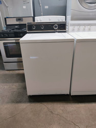 KITCHENAID HEAVY DUTY EXTRA CAPACITY 2 SPEED TOP LOAD WASHER  3 WATER LEVELS SETTING 3 TEMPERATURE OPTIONS WITH ALL COLD RINSE WHITE LOCATED IN OUR PORTLAND OREGON APPLIANCE STORE SKU 17729