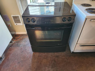 JENN-AIR 30 INCH SLIDE-IN 4 BURNER ELECTRIC GLASS TOP RANGE 1 TRIPLE 1 DUAL AND 2 SMALL BURNERS CONVECTION AND SELF CLEANING OVEN BLACK LOCATED IN OUR PORTLAND OREGON APPLIANCE STORE SKU 17774
