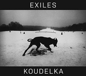Josef Koudelka: Exiles (signed edition) by Josef Koudelka, Josef Koudelka, Josef Koudelka, Josef Koudelka, Czesław Miłosz, Czesław Miłosz, Robert Delpire, Robert Delpire, Stuart Alexander, 9781683951629