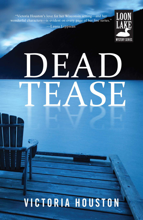 Dead Tease by Victoria Houston, 9781440533112