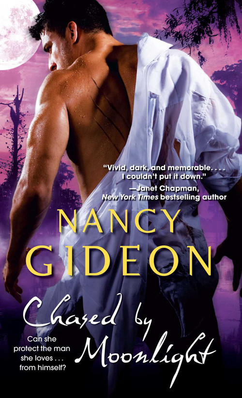 Chased by Moonlight by Nancy Gideon, 9781501101977