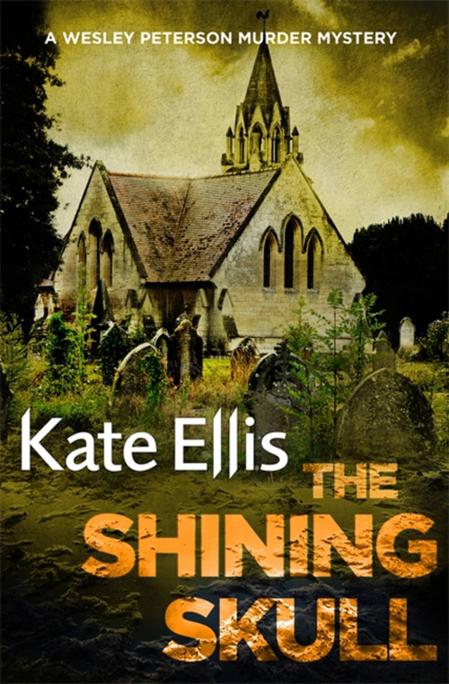 The Shining Skull by Kate Ellis, 9780349418964