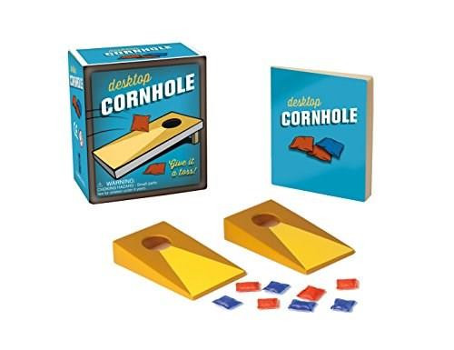 Desktop Cornhole (Give it a toss!) (Miniature Edition) by Running Press, Running Press, 9780762459308