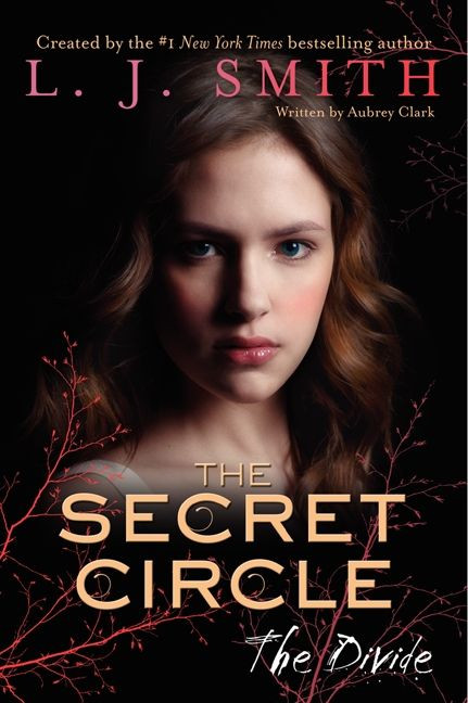 The Secret Circle: The Divide - 9780062130419 by L. J. Smith, 9780062130419