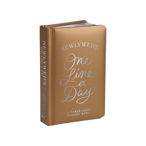Newlywed's One Line a Day (A Three-Year Memory Book) by Chronicle Chronicle Books, 9781452174228