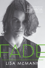 Fade by Lisa McMann, 9781416953586