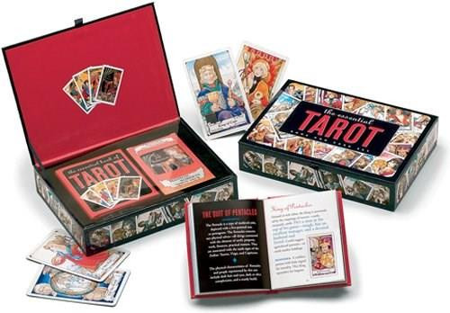 ESSENTIAL TAROT BOOK/CARD SET by , 9780880882484