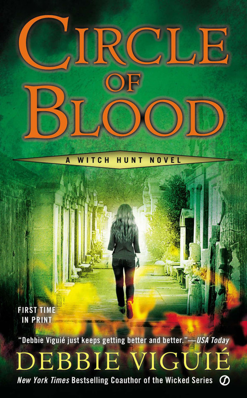 Circle of Blood by Debbie Viguie, 9780451240149