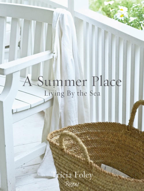 A Summer Place (Living by the Sea) by Tricia Foley, 9780847870004