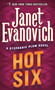 Hot Six (A Stephanie Plum Novel) by Janet Evanovich, 9780312976279