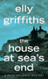 The House At Sea's End (A Mystery) - 9781328622402 by Elly Griffiths, 9781328622402