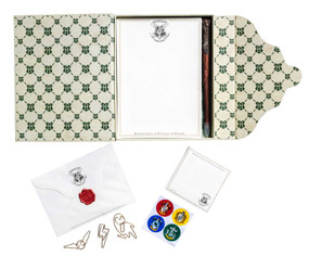 Harry Potter: Hogwarts Acceptance Letter Stationery Set by Insights, 9781647228590