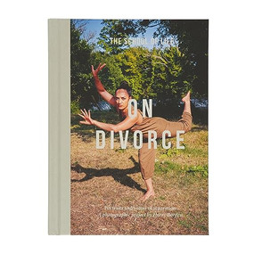 On Divorce (Portraits and voices of separation: a photographic project by Harry Borden) by The School of Life, Harry Borden, 9781915087393