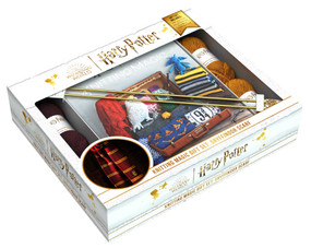 Harry Potter Knitting Magic Gift Set: Gryffindor Scarf (Plus Exclusive Scarf Kit) by Insight Editions, 9798886633412