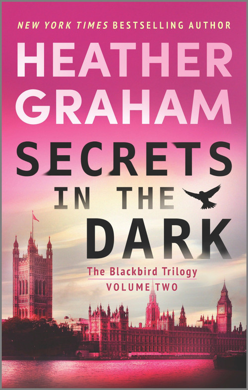 Secrets in the Dark (A Paranormal Mystery Romance) by Heather Graham, 9780778333845
