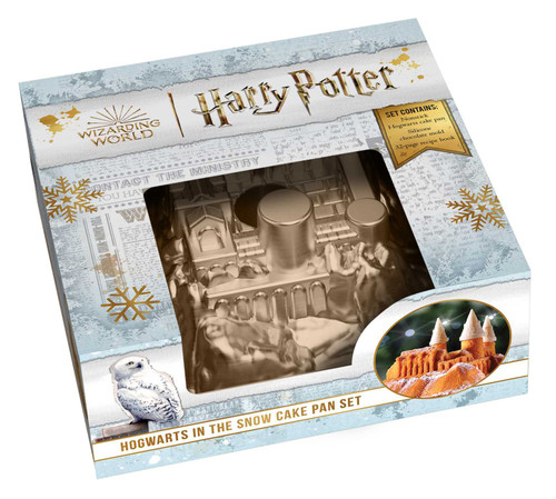 Harry Potter: Hogwarts in the Snow Cake Pan Set by Insight Editions, 9798886635065